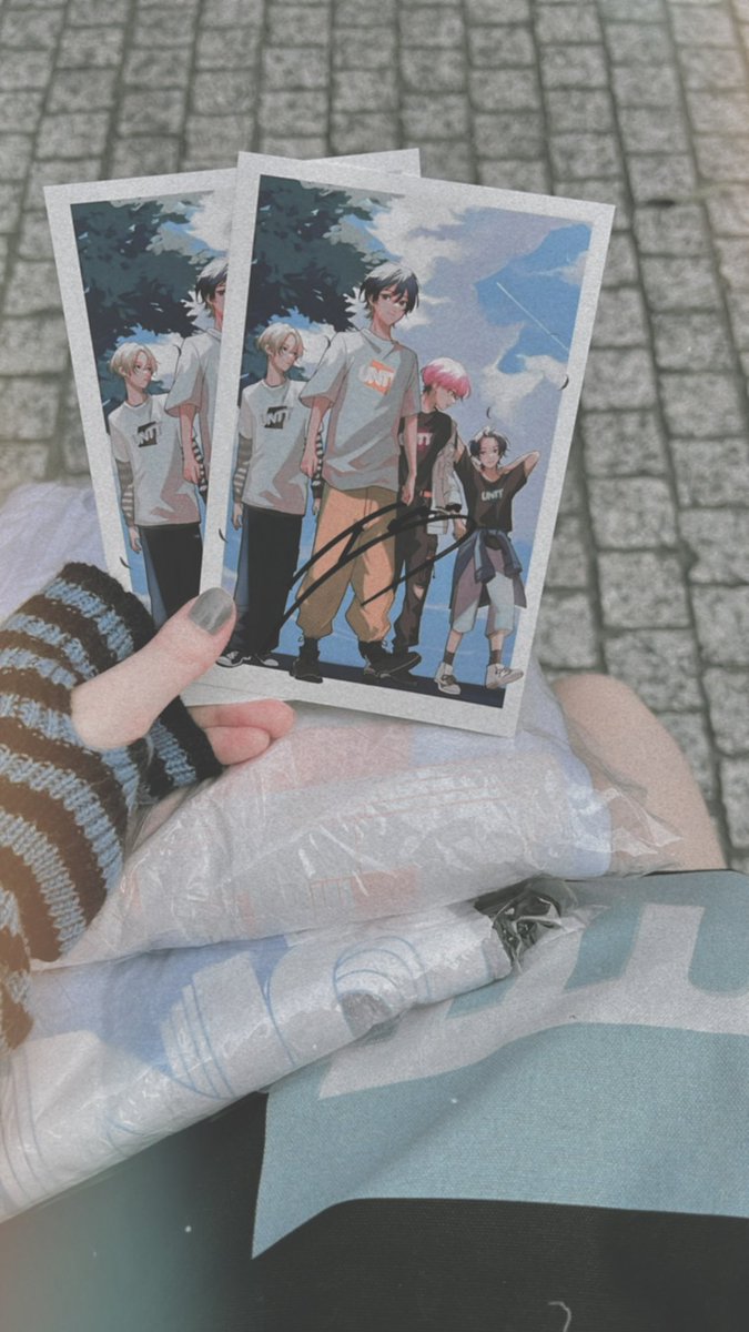 pan_58n's tweet photo. #UNTT #いゔど展覧会
お久しぶりに
いゔさんに会ってきたあ😈✨
Tシャツの生地良すぎ〜〜.ᐟ.ᐟ
写真雑ですみません^_^
いゔさん顔が良いのでいつも緊張してまうけど、ちゃんと話してくれていゔさんて優しい︎👍🏻´-
話してる時ノリ良くて楽しそうで私も楽しかったです🎶
また会えたらいいなあ❕ https://t.co/eK2ixI46KE