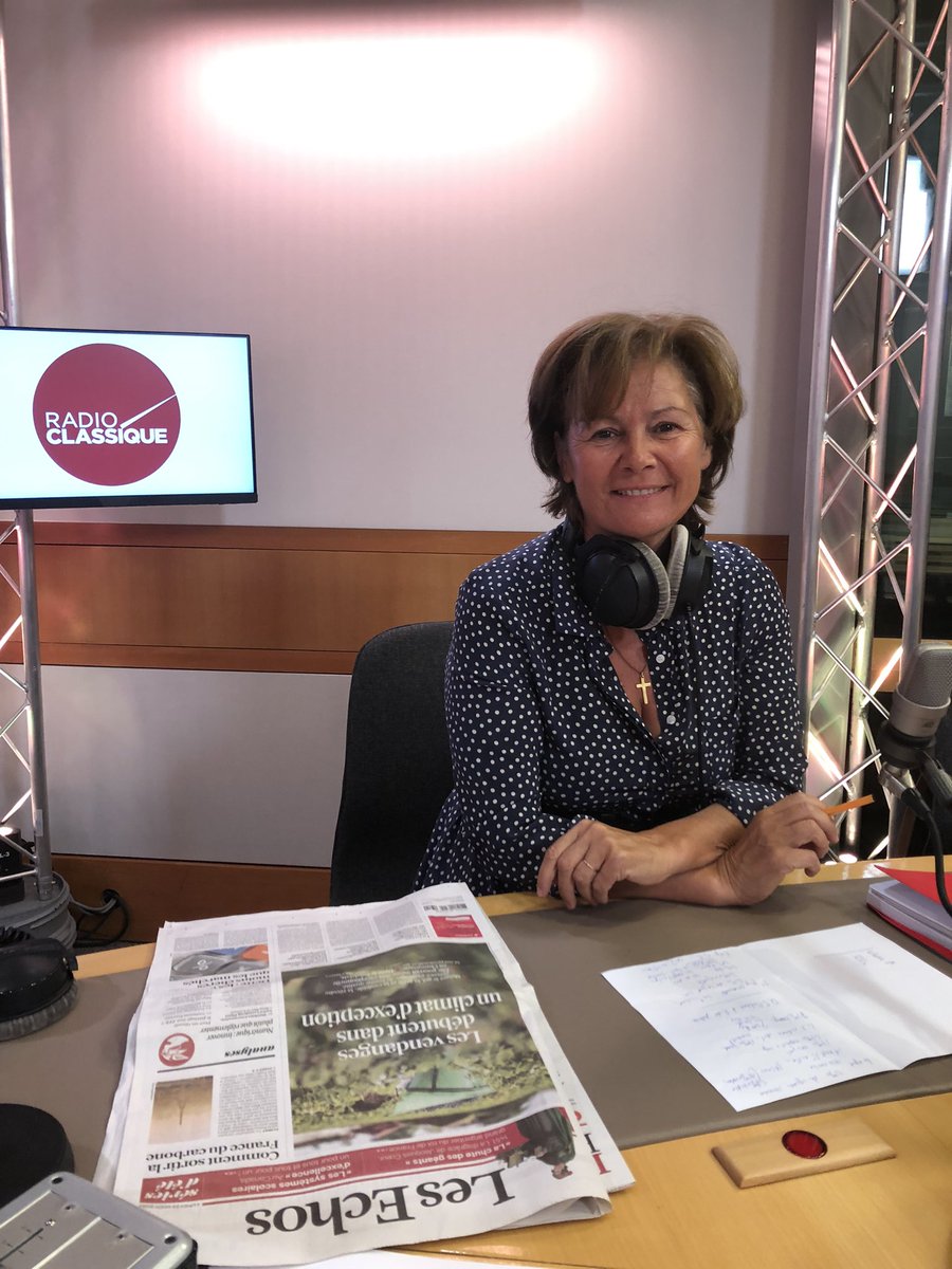 FabriceLundy's tweet photo. Invitée de @radioclassique sur les vendanges précoces Miren de Lorgeril @de_miren dirigeante du château de Pennautier dans l’Aude #occitanie #languedoc https://t.co/gtbNnBc9Jz