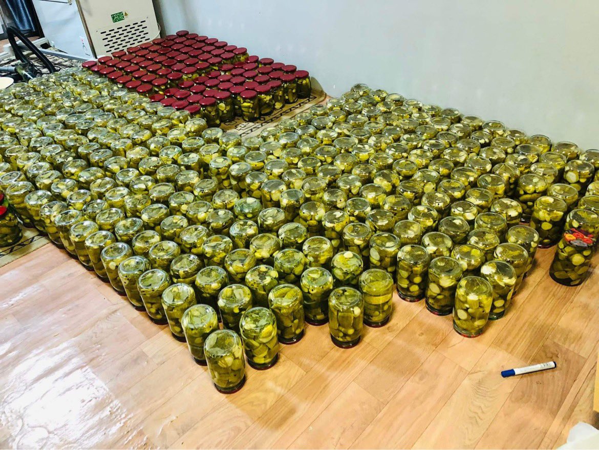 Дарханд ..Эгч дарах шиг болж бнаа..