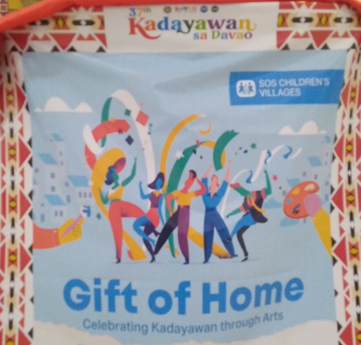 AlpuertoMary's tweet photo. On Kadayawan sa Davao 2022 Celebration.ππ Celebrating Kadayawan through arts. ππ¨ποΈAn art exhibit, I find it amazing beautiful art display.π¨π©βπ¨πΌοΈποΈπ¨π¨βπ¨ποΈπππ #AppreciateArt #AppreciatingArt #ArtonTwitter https://t.co/MqY6xjhCYp