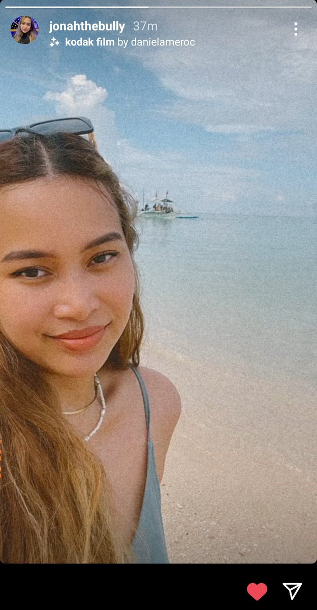 solarezsystem's tweet photo. ladies and gentlemen... HER— Jonaxx https://t.co/Lg3mMBeiCN