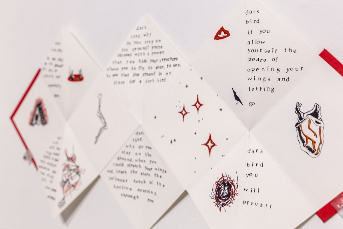 baigalaxies's tweet photo. love creating poems inside an art piece 🤍

#artistbooks #poetry #red https://t.co/FmIFm1L3E0