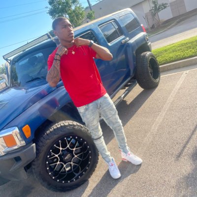 PerezKerr2's tweet photo. #NewProfilePic https://t.co/Z4vw13yJlA