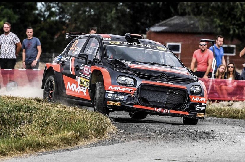 ¡Buenos días! 🙋🏻‍♂️

Poquita broma con la actuación de <a href="/Cachon_Ale/">Alejandro Cachón</a>-Vela en un rally tan complicado y con tantas trampas como es el Ypres.

Dejando “mensajes” como el Scratch en SS4 (primeros entre los #Rally2) o séptimos en la Power Stage.

Gran esfuerzo de Past-Racing.

#WRC

🚗💨