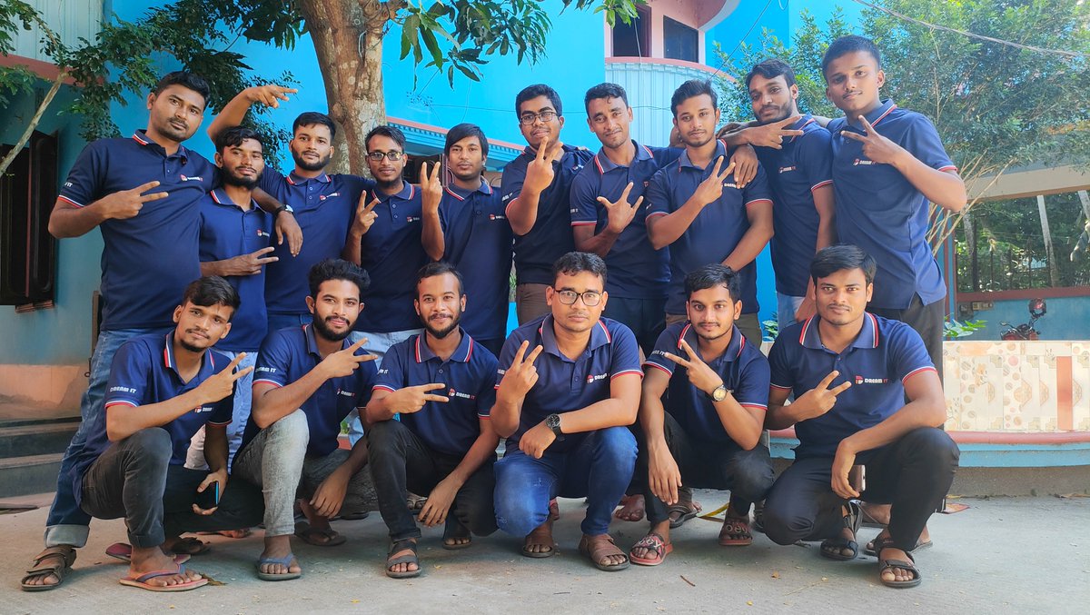 HossenBabu2's tweet photo. “আমরা শুধু সামনের দিকেই এগুতে পারি; আমরা নতুন দরজা খুলতে পারি, নতুন আবিষ্কার করতে পারি – কারণ আমরা কৌতুহলী। আর এই কৌতুহলই আমাদের সামনে এগিয়ে যাওয়ার সবচেয়ে বড় অনুপ্রেরণা
#Dreamitmember #dreamitoffice #dreamitteam #hossenbabuorfehira #hossainkhan #HossenBabuOrfeHira #Dreamit https://t.co/xykeBbZCHt