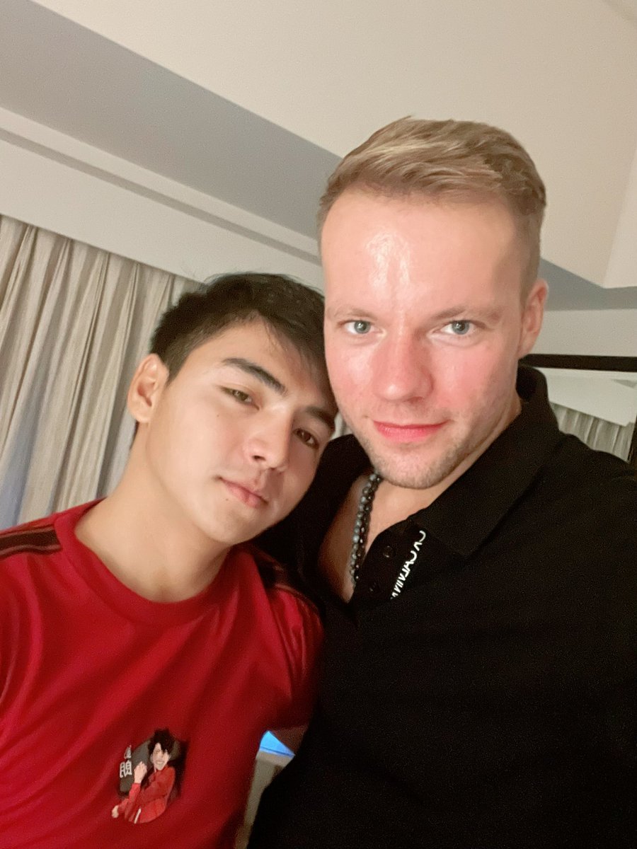therealcerjay's tweet photo. Nice meeting you @AlexMagicHands2 T'was an amazing experience being able to do collaboration with you. Video coming soon....

https://t.co/Nbbnc7JjRM
https://t.co/lowxhKjTif

https://t.co/9XVkAifDUE
https://t.co/G8ANAkN7RY
https://t.co/OfJJKmB4f4 https://t.co/lhQI7hfbbT