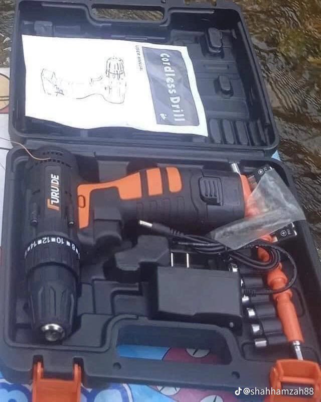 AkmalAbdRazak_'s tweet photo. Baru nak tenang2 masak tepi sungai 😂 sekali apa dia bawak geng 😂 https://t.co/aZJB7zEE1A