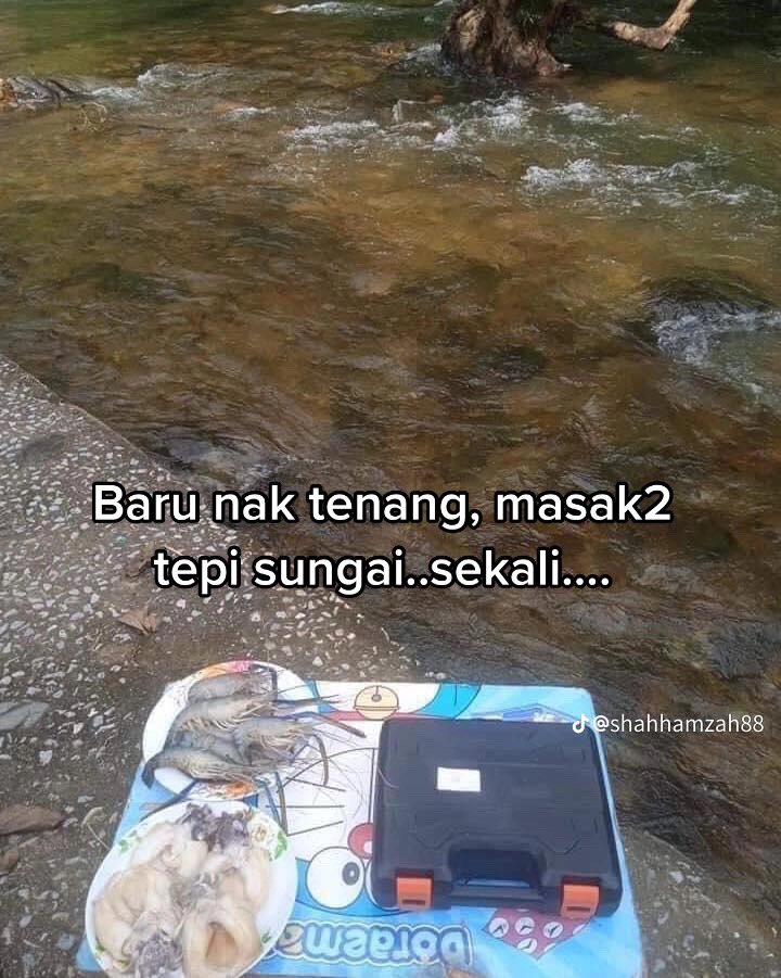 AkmalAbdRazak_'s tweet photo. Baru nak tenang2 masak tepi sungai 😂 sekali apa dia bawak geng 😂 https://t.co/aZJB7zEE1A