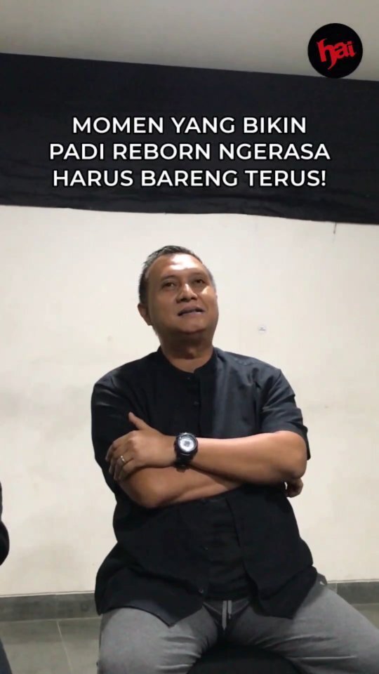HaiMagazine's tweet photo. Tenang, bang Yoyo dan bang Ari masih maen kok. Ini biar ada lanjut part 2 aja. 

#25TahunPadiReborn #PadiBand #reels #tipsband #hai45 #hai45piration https://t.co/onR3Yb33EQ https://t.co/BIqN3OSbsp