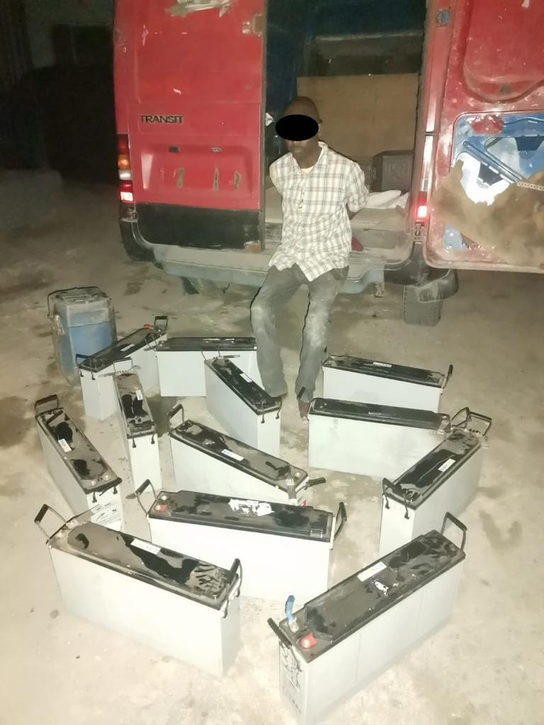 TrendyPulseNg's tweet image. Operatives of Meiran division of the Lagos State Police Command have arrested one Emmanuel Aaron ‘m' aged 35 ..... Cont. Reading: trendypulse.com.ng/?p=1000003820
--
 Like, Share &amp;amp; Follow Us.
@TrendyPulseNg
#TrendyPulseMedia
 #National #TechCommunications #TrendingGists