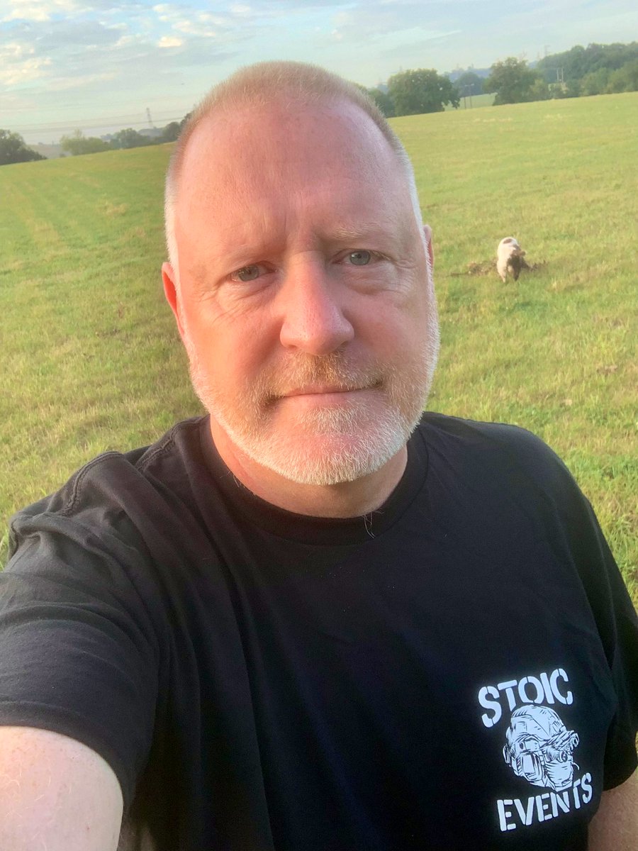 Repping the new <a href="/StoicEvents/">Stoic Events</a> tee shirt today, clearly the mutt in the background isn’t interested 🤣