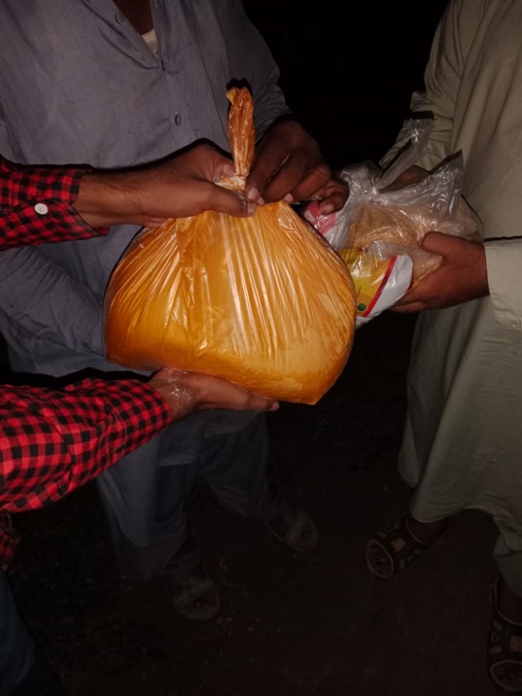 IYWO_'s tweet photo. Indus Youth Welfare Organization continuously serving the community, whose houses are collapse/damaged by the rains.
Today, on 21st August 2022, Emergency Rain Relief team providing food and other necessary material to the people of rain affected areas of TandoJam. @fuad_soomro https://t.co/hTYw5D5Hn0