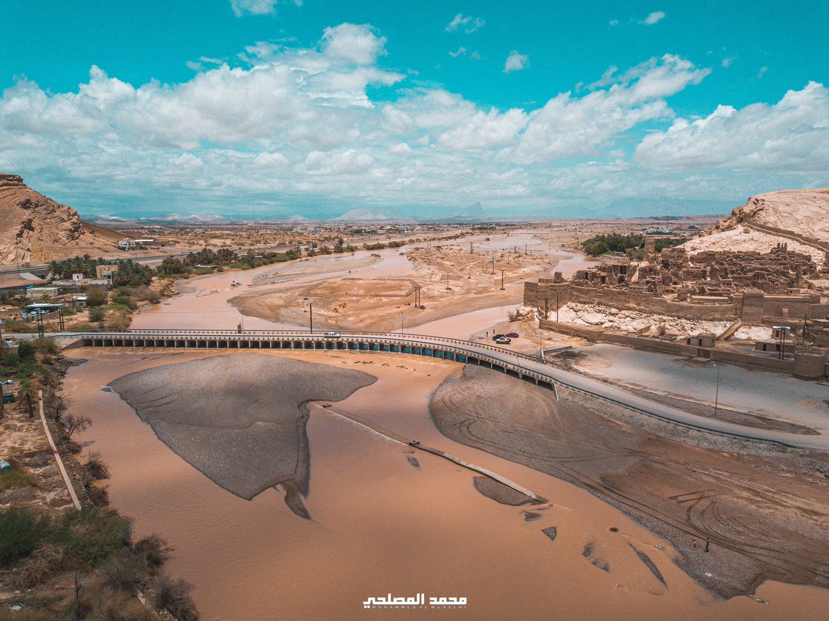 mohd_musalhi's tweet photo. المنظر من الاعلى دائما مميز 😍 ✨، منطقة السليف .. عبري 📍
@Ibri_News 
@ExperienceOM_AR 
@OmanObserver https://t.co/zzfiNpTIeP