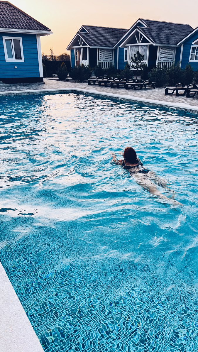 Люб, ты че tweet media