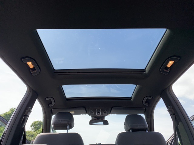 SiimaCar's tweet photo. *NEW ARRIVALS* 
Name:BENZ M-CLASS
Mileage (km):94,000
1st Reg. Year:6/2015
Fuel:Diesel
Transmission:AT
Grade:ML350 BT 4MATIC AMG SPORTS PKG ★ SUNROOF ★ LEATHER
Drive Train:4WD
Chassis:WDC1660242A520***
Capacity (cc):2,980  #cruiseyourdream https://t.co/vYWf9Y7qYh