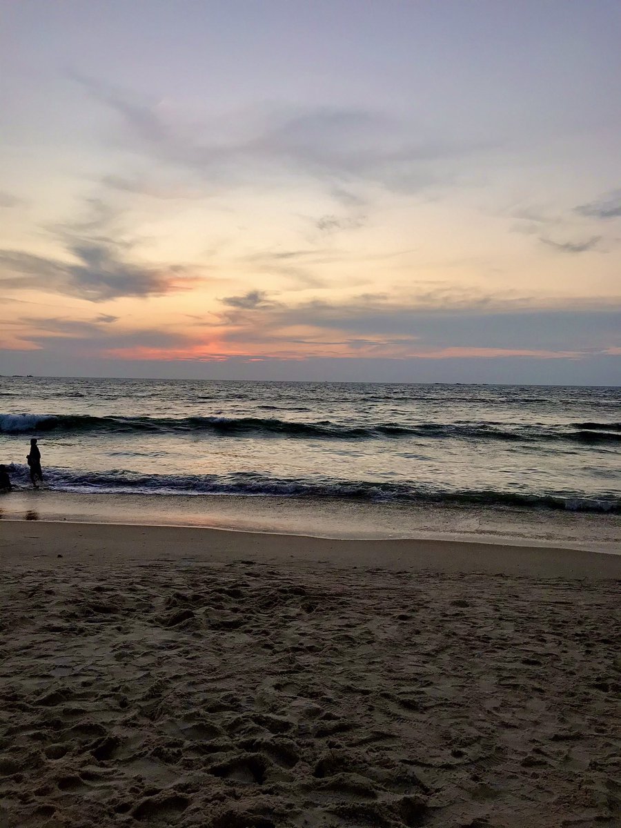Athm1ka's tweet photo. Malpe beach, Malpe https://t.co/9CooAcW7Kn