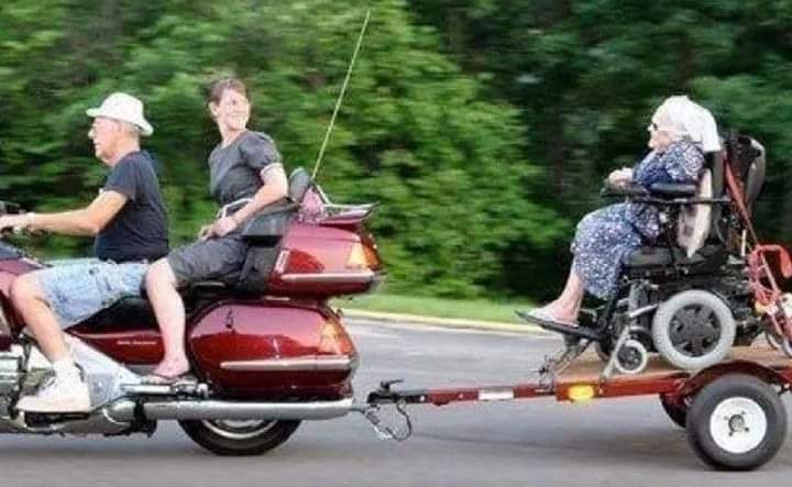 – Písale un poco más que parece que le gusta. 😳😵‍💫