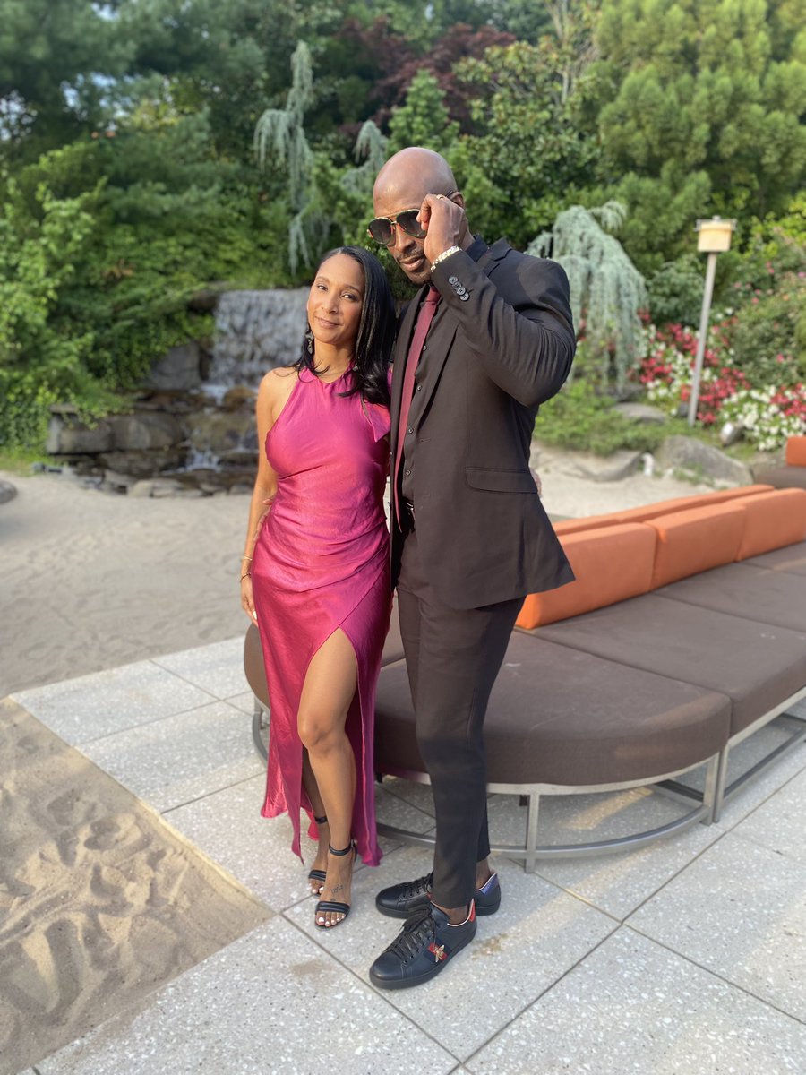 AlTheHawk's tweet image. Wedding Crashers #blackweddingvibes