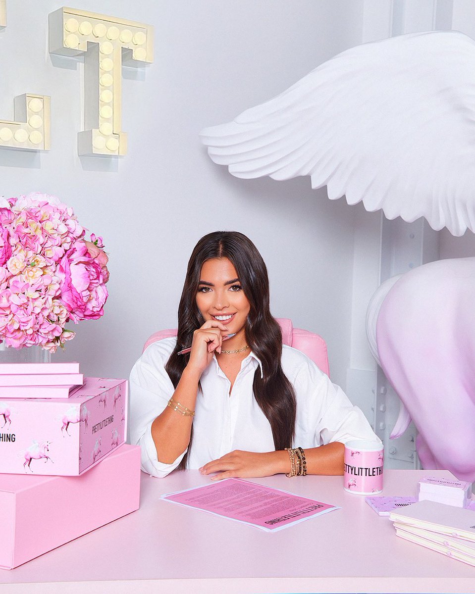OfficialPLT's tweet photo. IT’S OFFICIAL 😍💕 Welcome to the PLT family @gemowen_1✨ We can’t wait to show everyone what we’re working on…👀 https://t.co/ybl09UzNLc