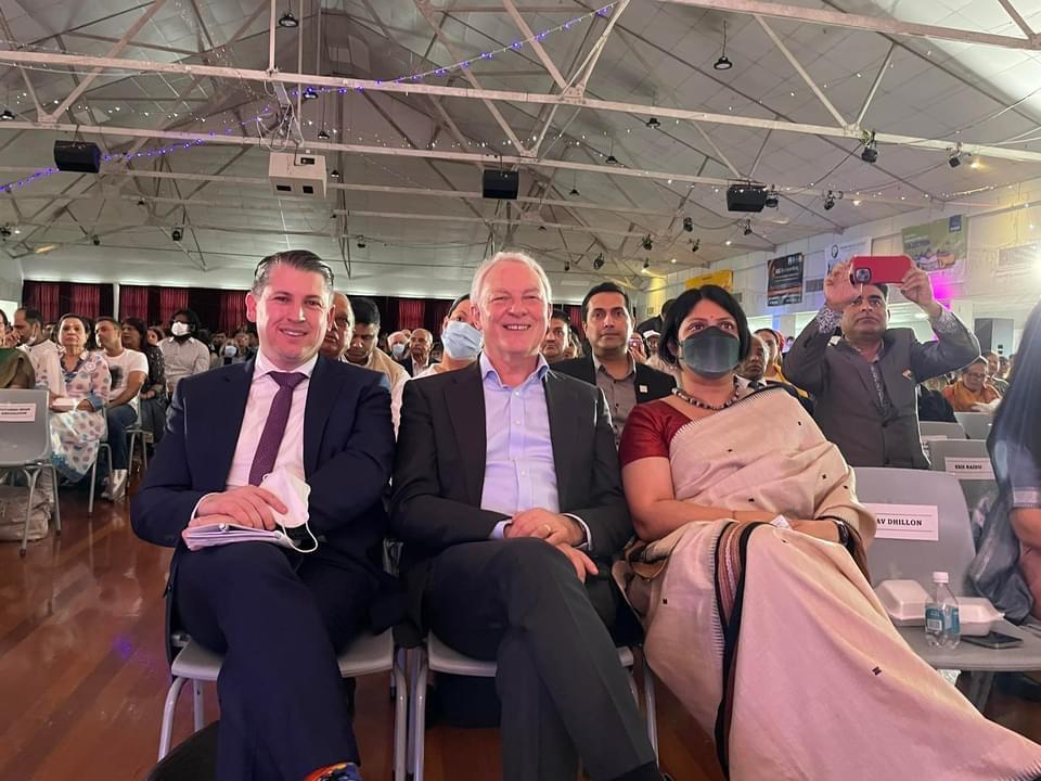 IndiainNZ's tweet photo. #AmritMahotsav
High Commission along with Auckland Indian Diaspora 
celebrated 76th Independence Day with enthusiasm. Members of the Indian community presented a cultural extravaganza[Unity in Diversity].
@MEAIndia @indiandiplomats @IndianDiplomacy @AmritMahotsav @MukteshPardeshi https://t.co/oECVVnBwGi
