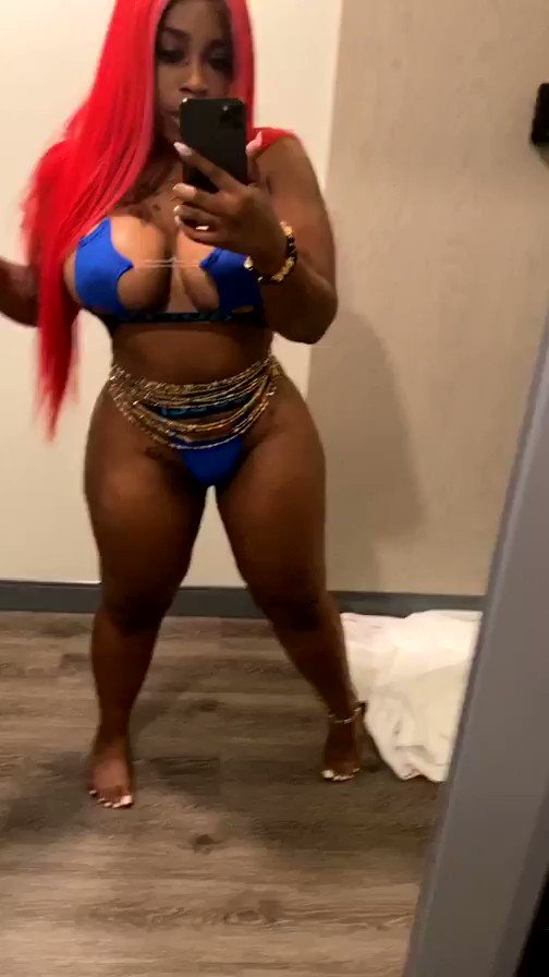 therealmslondon's tweet photo. Anyone available for some ride🍆🍆💯😜 https://t.co/OvtONWQSXx