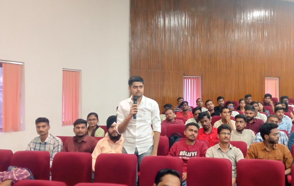 NIPERHyd's tweet photo. #Orientationprogram for new batch #NIPERJEE2022

New students of @NIPERHyd introducing themselves

@Pharmadept @mansukhmandviya @OfficeOf_MM @bhagwantkhuba @rajneeshtingal #NIPER #JEE #NIPERHyderabad https://t.co/OQkeb1yelx