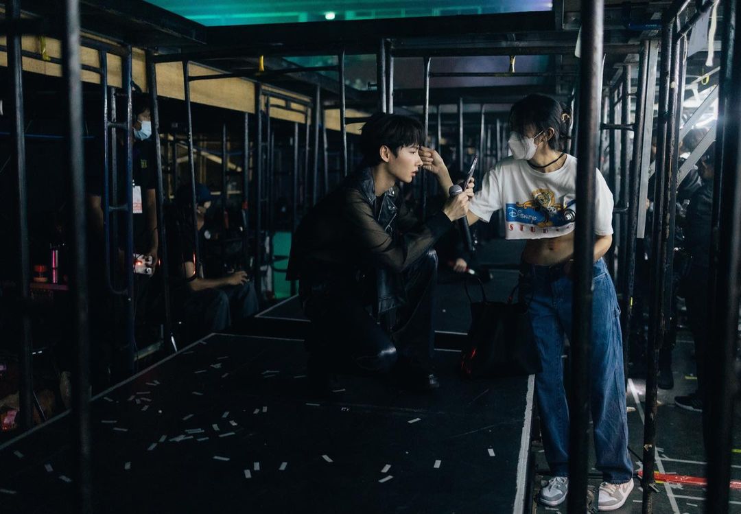 AlwaysBeWithOG's tweet photo. [Instagram Update] 220822 ploy_sukwasa Update with Gun : อยากให้น้องแต่งลุคนี้อีก🖤

@AtthaphanP
#LOLFanFest2022 #กันอรรถพันธ์ https://t.co/xDpUbzRhBz