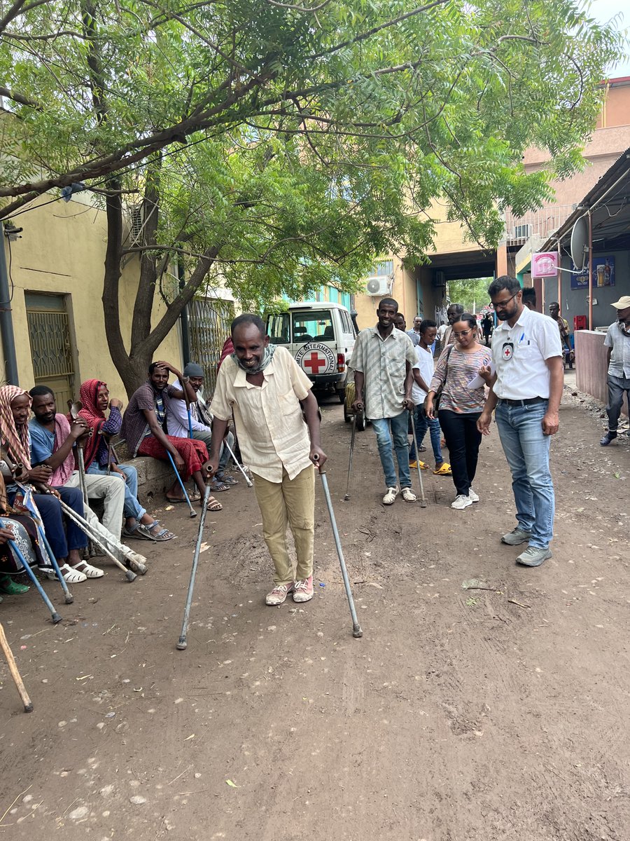 ICRCEthiopia's tweet photo. In Afar region, persons with physical rehabilitation needs cannot access full services.

Our team is in #Afar, screening patients and providing support that includes crutches for mobility. Serious cases are referred to #Dessie Physical Rehabilitation Center, for #free treatment. https://t.co/QY61SD1LOy