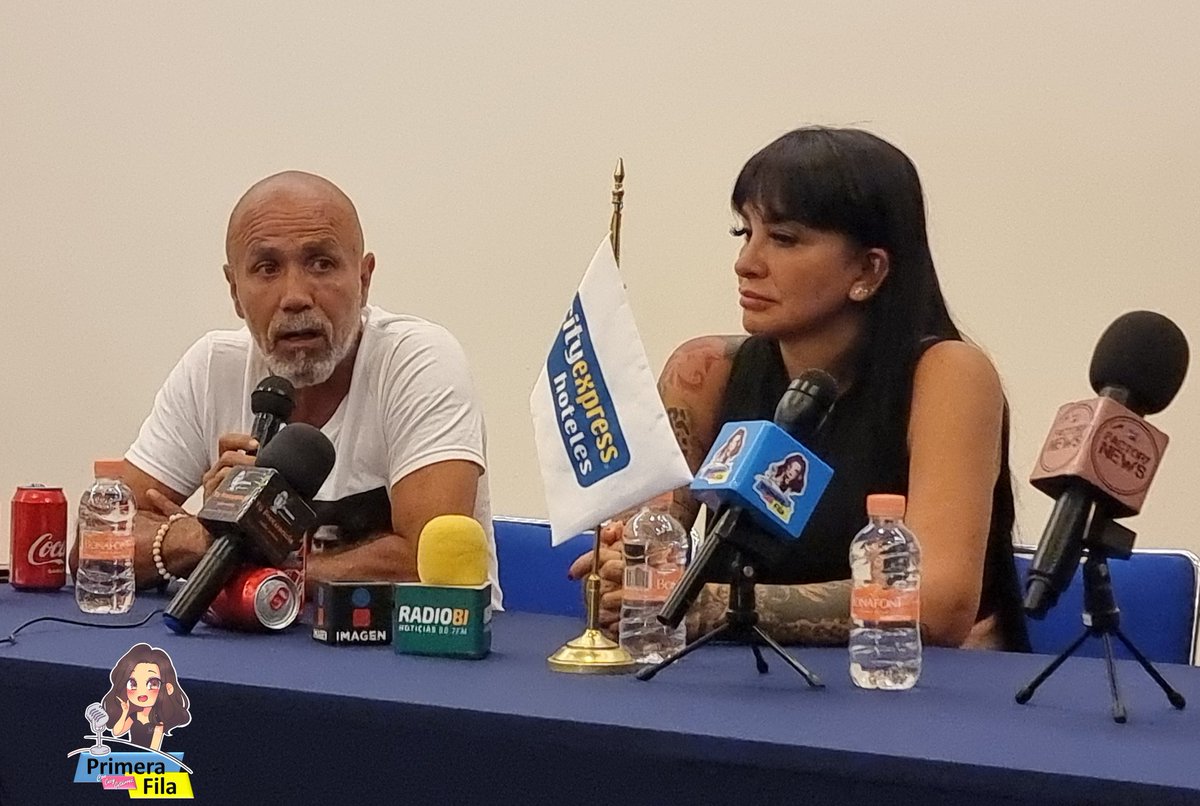 FilaCecy's tweet photo. Juan Carlos Casasola, Radamés de Jesús y La Wonder Lover en amena, interesante divertida rueda de prensa por🎙..
#PrimeraFilaConCecy
#GuerraDeChistes
#CircoDianis
#JuanCarlosCasasola
#LaWonders
#RadamesDeJesus
@radamesss25 @eltataazul @GuerraDeChiste1 https://t.co/fW54K5sKeM