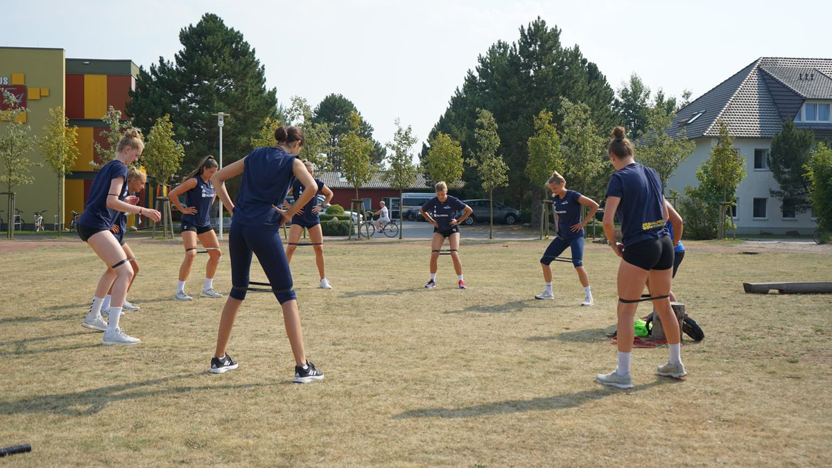 SSCvolley's tweet photo. Hier ein paar Einblicke in unser Trainingslager auf Zingst. https://t.co/r1hz4P2NMe

#volleyball #trainingslager #vorbereitung #ssc #mv #schwerin #zingst #provolley #volley #proathletes https://t.co/1txmpwZQAe