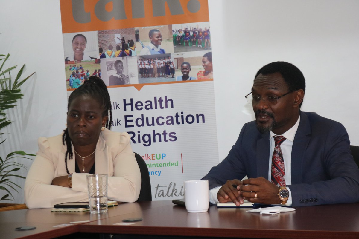 UNFPAMalawi's tweet photo. Fruitful meeting held with Parliamentary Caucus on Population &amp; Sustainable Devt to discuss long term partnership &amp; collaboration. Hon Kayembe, Chair of the Caucus &amp; UNFPA OIC @mirandatabifor  committed to work on key population issues such as teen pregnancy at  community level https://t.co/vmfQC7rc6O