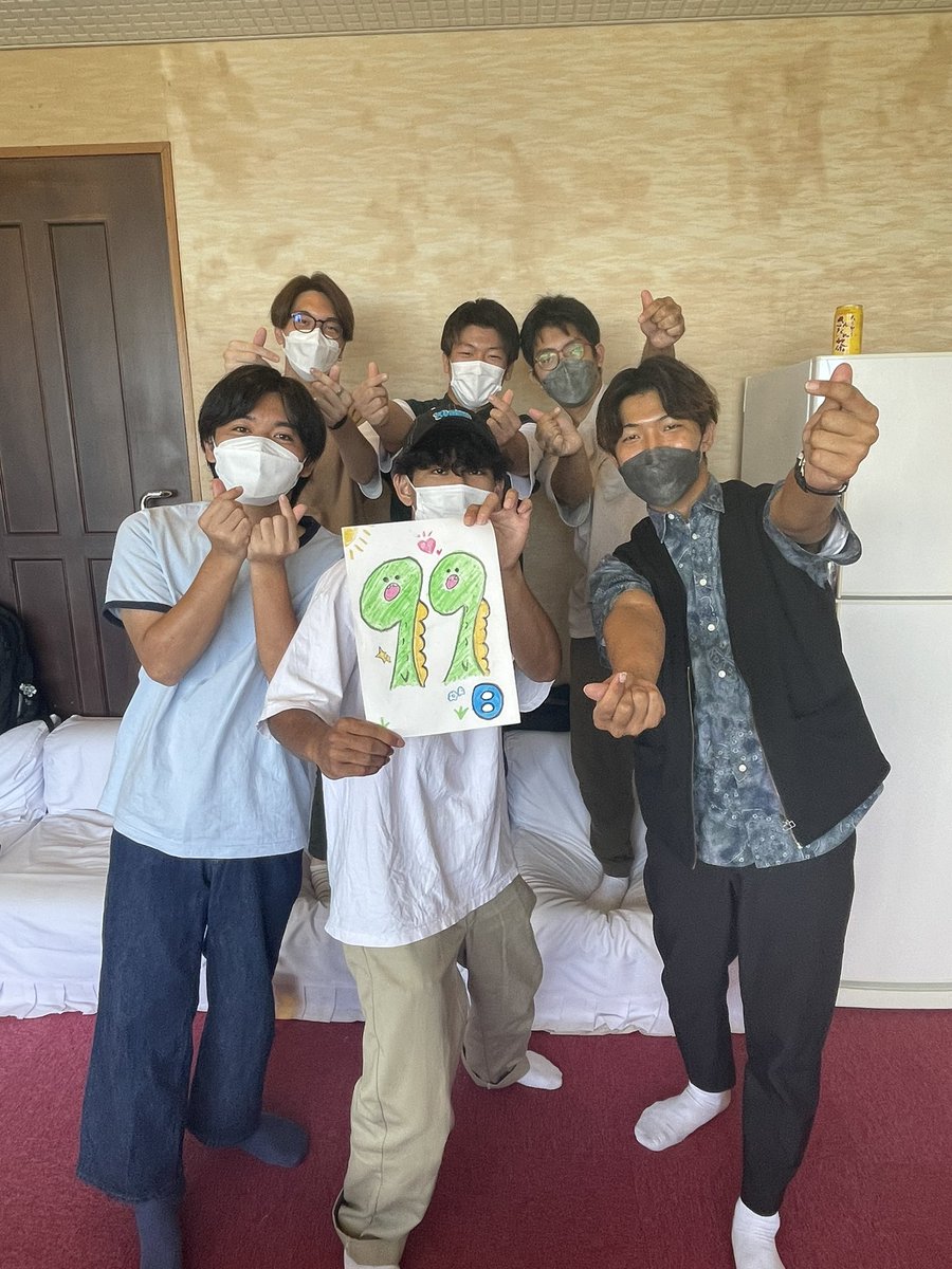 okiumagic2023's tweet photo. 学祭まで残り100日きりました！🤩 https://t.co/55Yj2ODQTK