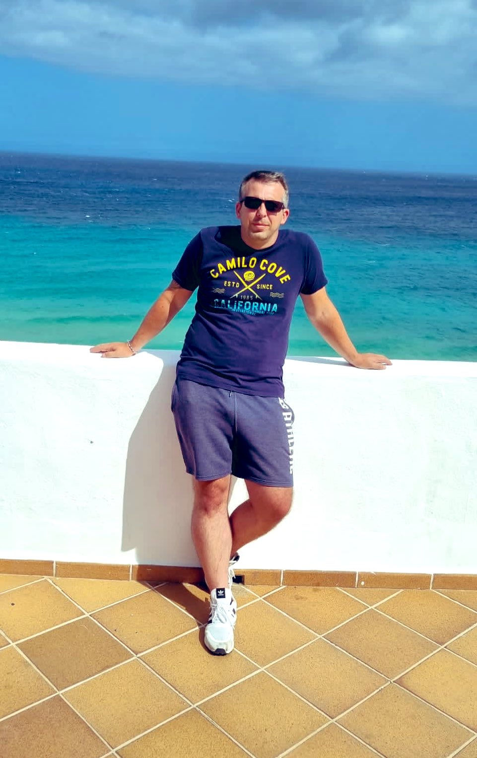 HellHades on Twitter: "Just chillin 😎 https://t.co/WpqltBeI3g" / Twitter