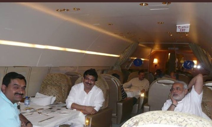 Sakthiv07027842's tweet image. கார்ப்பரேட்கடனை தள்ளுபடிசெய்து என் வேலைக்காரவிசுவாசத்தை காட்டி போட்டோஎடுப்பேன்
நடிகைகளை ஜொள்ளுவிட்டு போட்டோ எடுப்பேன் 56இஞ்ச் ஆண்மை செத்து போன நானொரு.
நித்யானந்தா செக்ஸ்சாமியார் கிட்ட செக்ஸ்கற்று போட்டோஎடுப்பேன் 56 இஞ்ச் ல நானொரு.
பொதுவானதை வித்துதிண்ணு கொழுப்பேன்.
நான் யார்?