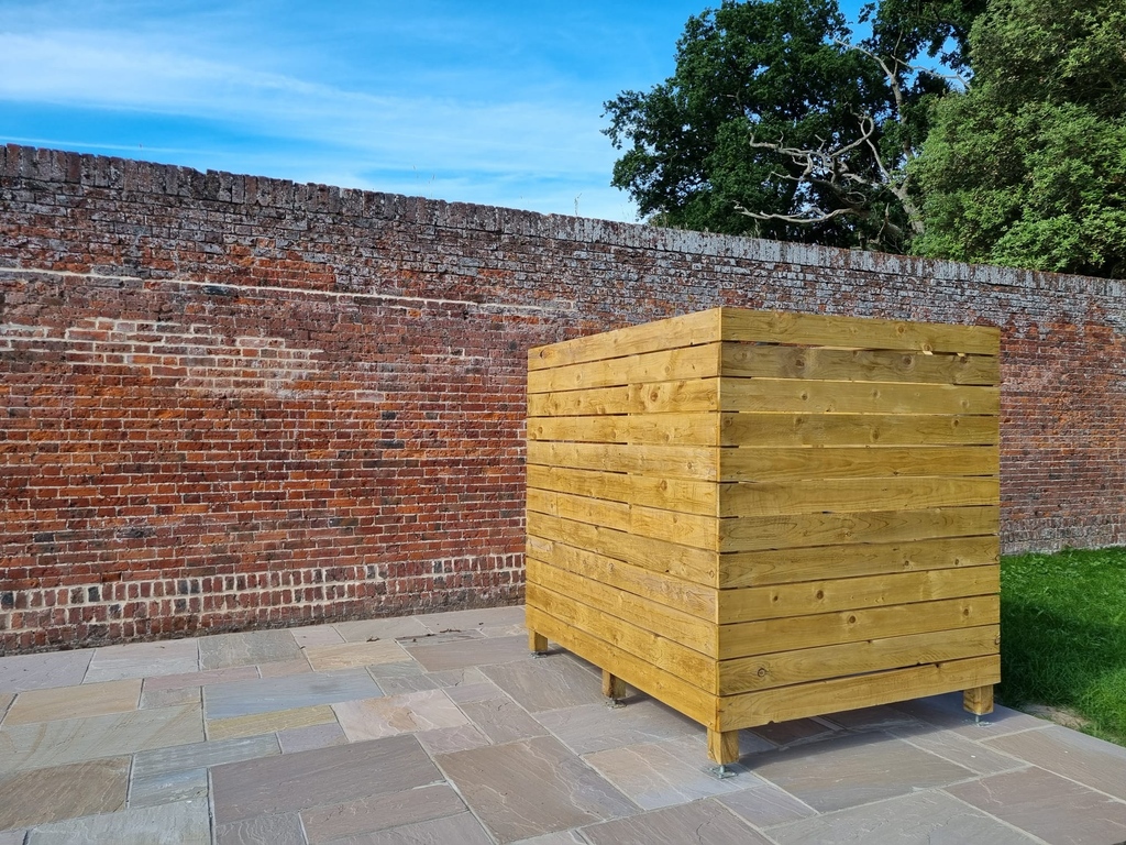 Work is progressing in the walled garden at Holly House. We have been working on greenhouse renovations and building an outside shower for the hot tub.