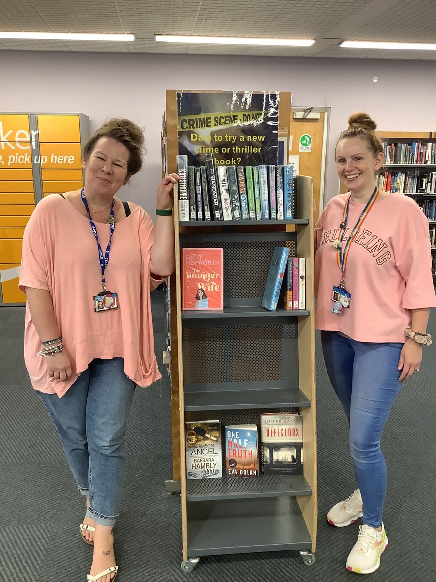 WSCCLibraries's tweet image. Last week at #Horsham Library we had Salmon Pink Saturday! Did you get the memo? 😏🐟

You don&apos;t have to wear pink to work in our libraries, but on some days it helps. 😄

#OnSaturdaysWeWearPink #HorshamLibrary #BookEnds #FridayFeeling