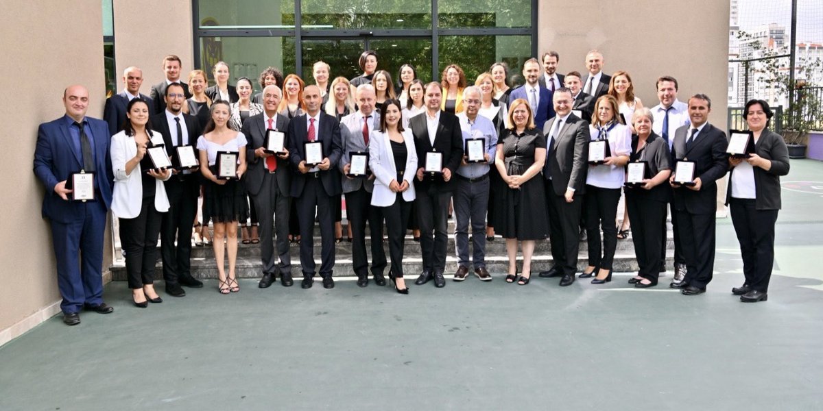 Gücümüze güç katarak 55. yılımıza giriş yapıyoruz🧿

<a href="/UgurOkullari/">Uğur Okulları</a> 💜
<a href="/KursUgur/">Uğur Kurs</a> 💙