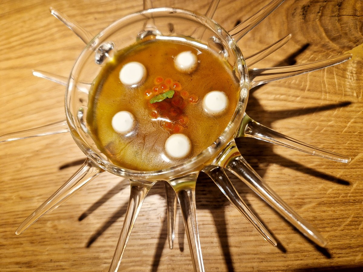 xagullo's tweet photo. Compartir Barcelona: sabores de "jaque mate". "Touché"! @NilDulcet @oriolcastro @eduardxatruch @DisfrutarBCN @Platanovolador1 @ElenaBReyes https://t.co/5zdF4263Oo