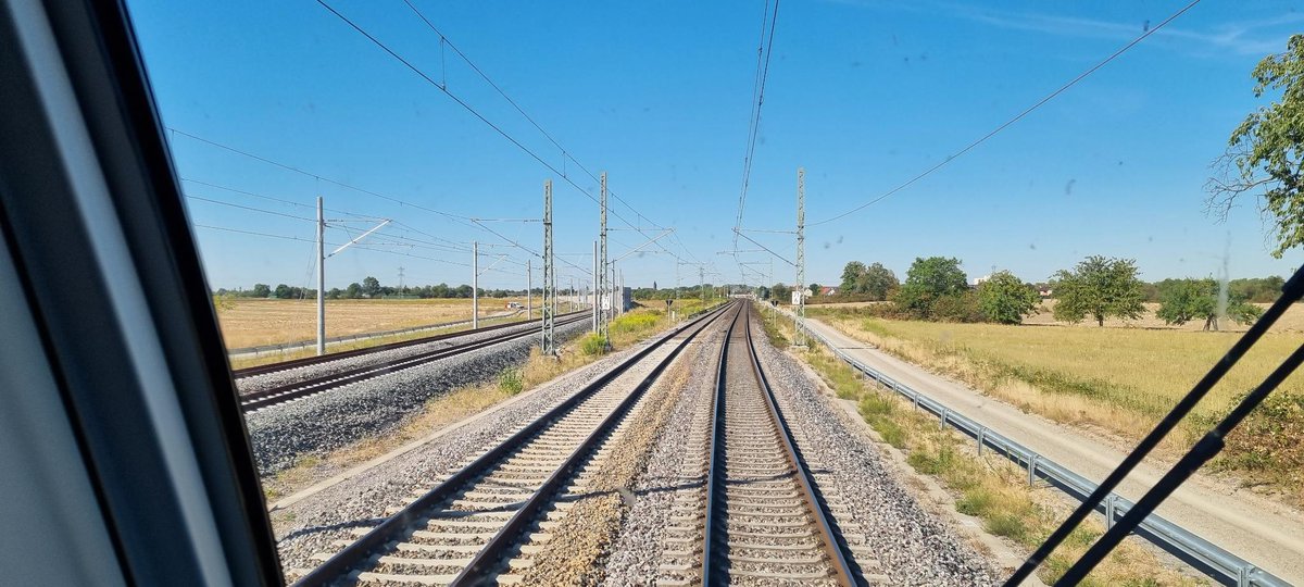 Swiss railway industry proposes four measures to eliminate crucial bottleneck on Rhine-Alpine corridor bit.ly/3PAc5J2

#intermodal #Switzerland #Rhine #modalshift #railinfrastructure