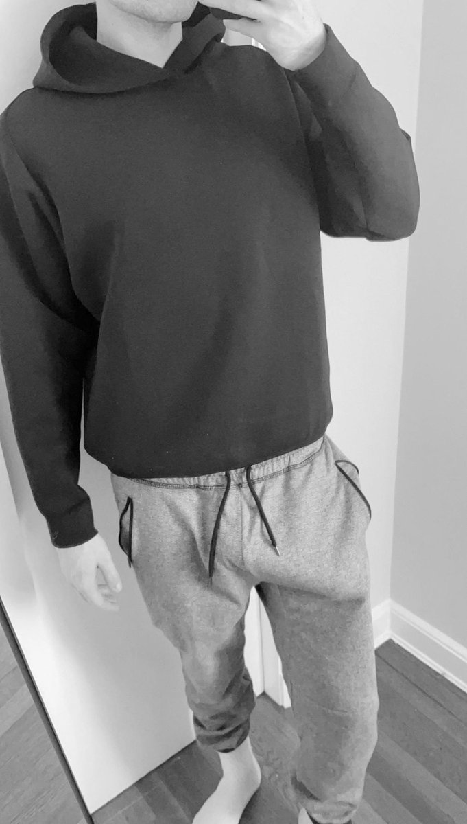 davidAMS12's tweet photo. #nsfwtwt #nsfwtwtً 

I guess it is long overdue for me but here it goes

♱ 25
✟ Dom 
✞ Soft and hard kinks
† No limits 
☥ He/Him 
☨ Straight  
♰ Dms always open.                                   † Like &amp; Rt to be mutuals https://t.co/Mc26sEY2II