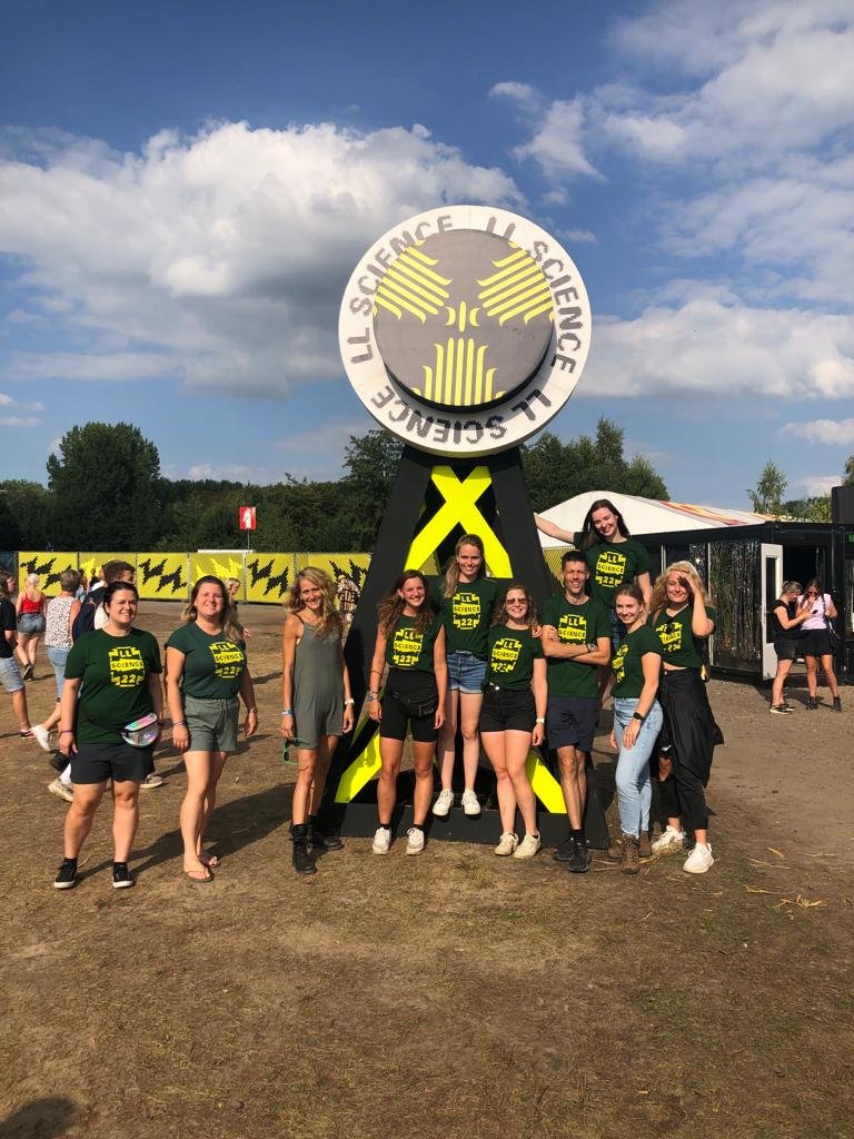 Had a great time at Lowlands Science #LLS <a href="/Rapid_Razor_Bob/">Lowlands Festival</a>. Thanks everyone for dropping by and playing our VR and AR #neuropsychology games! <a href="/SMARTneurolab/">SMARTneurolab</a> @FSW_UU