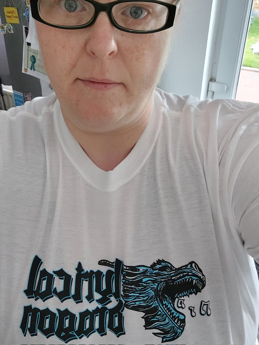 SecondRowCF's tweet photo. Got my #LyricalDragon tshirt this morning! And my 4 year old son is jealous. He wants a Dragon! ๐คฃ @DEREISS_ , gonna need a much smaller one of these! https://t.co/ECJybvYpxJ