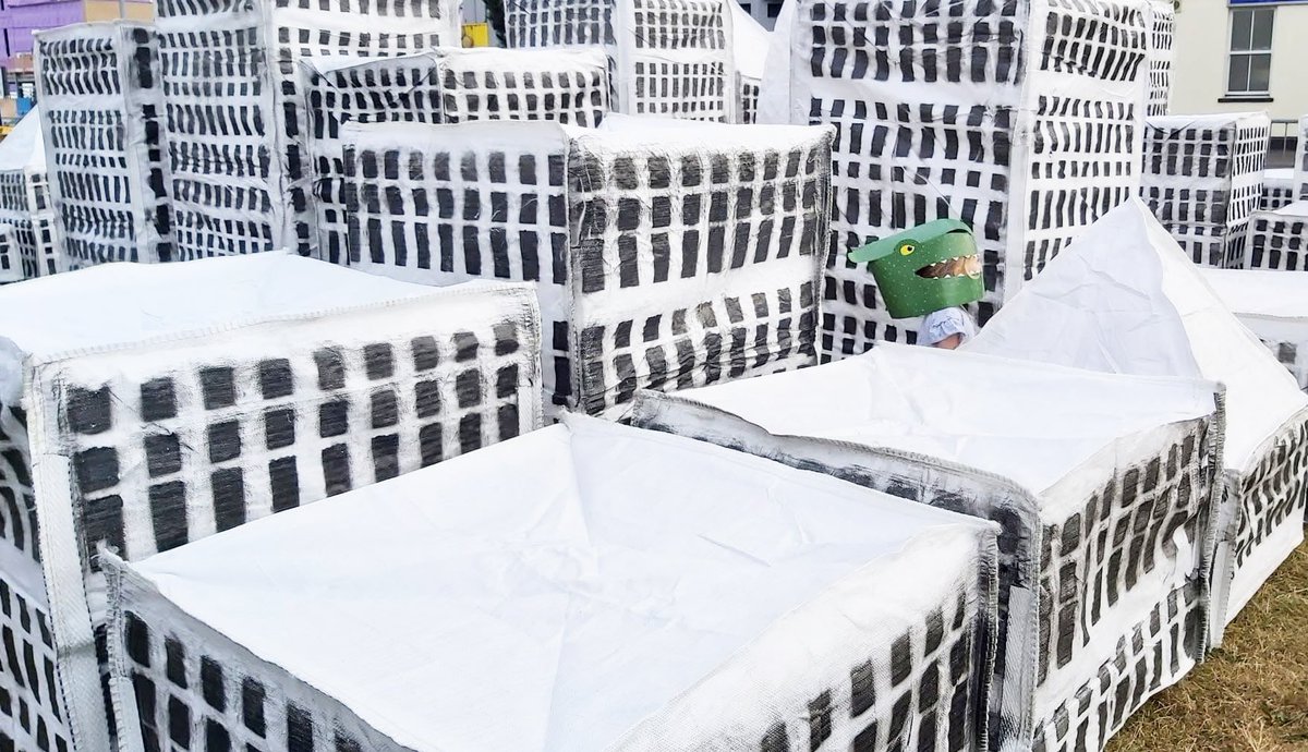 derbyfeste's tweet image. This will be full on family Feste fun! 

Great times for all the family with 100 square metres of model city maze by the brilliant @wrasuk 

#feste22 is on its way!!