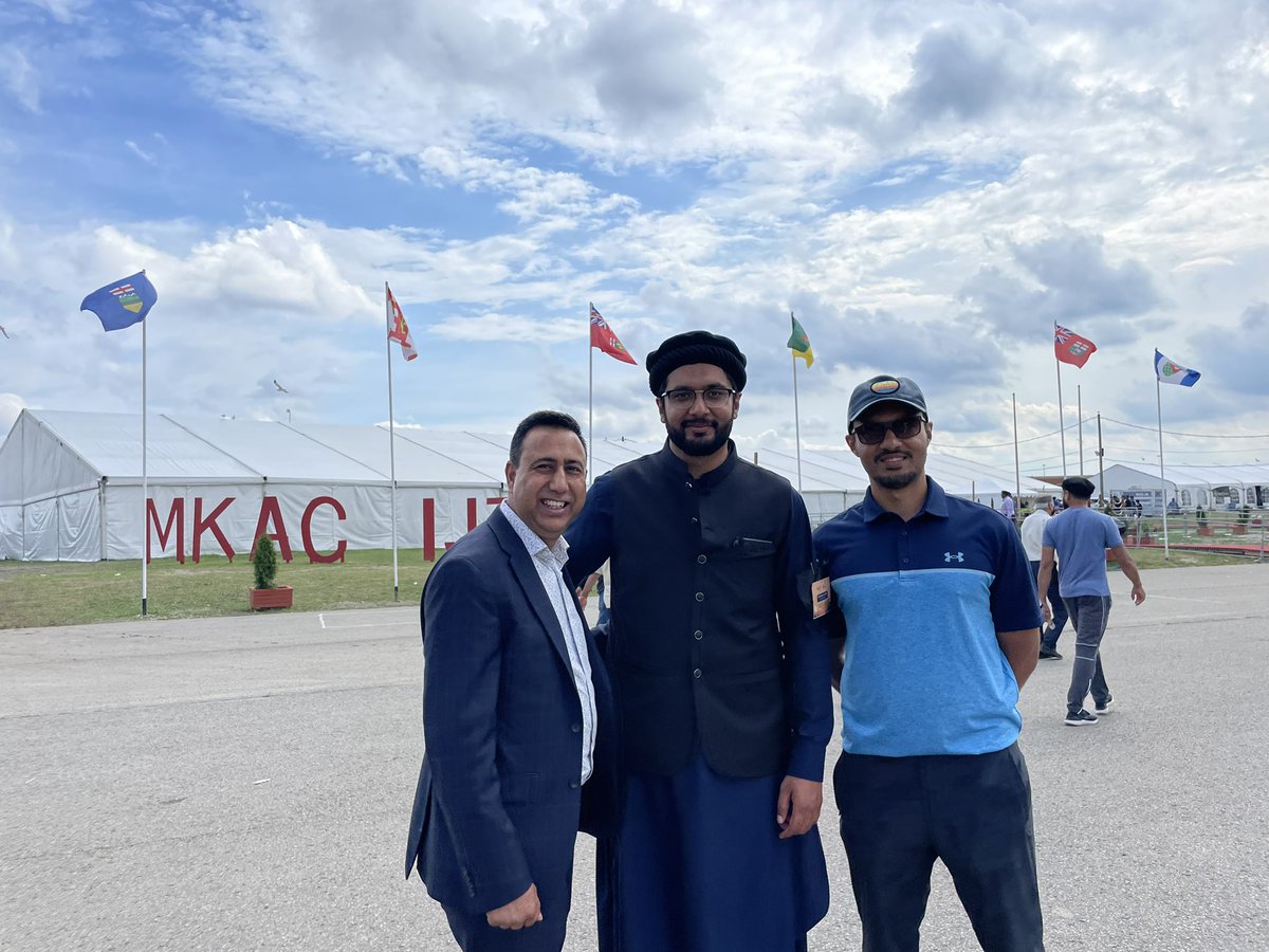 DeepakAnandMPP's tweet photo. I was thrilled to join @AMYACanada for  33rd Annual National Ijtima. It was amazing to see the youth coming together to exchange their views and learn from each other. Thank you @ahmadiyyacanada for incredible work in providing platform to the youth to learn, grow and give back. https://t.co/8ocwV7mhqe