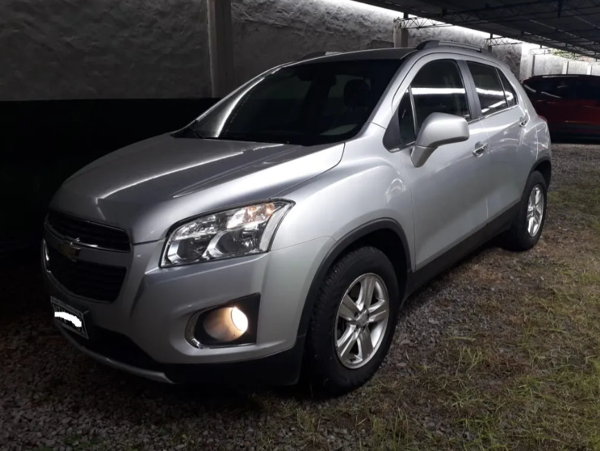 GeelyLaPlata's tweet photo. ¿Buscás una SUV que se adapte a vos y tu familia? Entonces, esta oportunidad es para vos. ¡Mira!

#Chevrolet Tracker 1.8 Ltz Fwd Mt 140cv: https://t.co/IMydaAIIhC

Contactanos para más info. https://t.co/GTQFKyhwa4