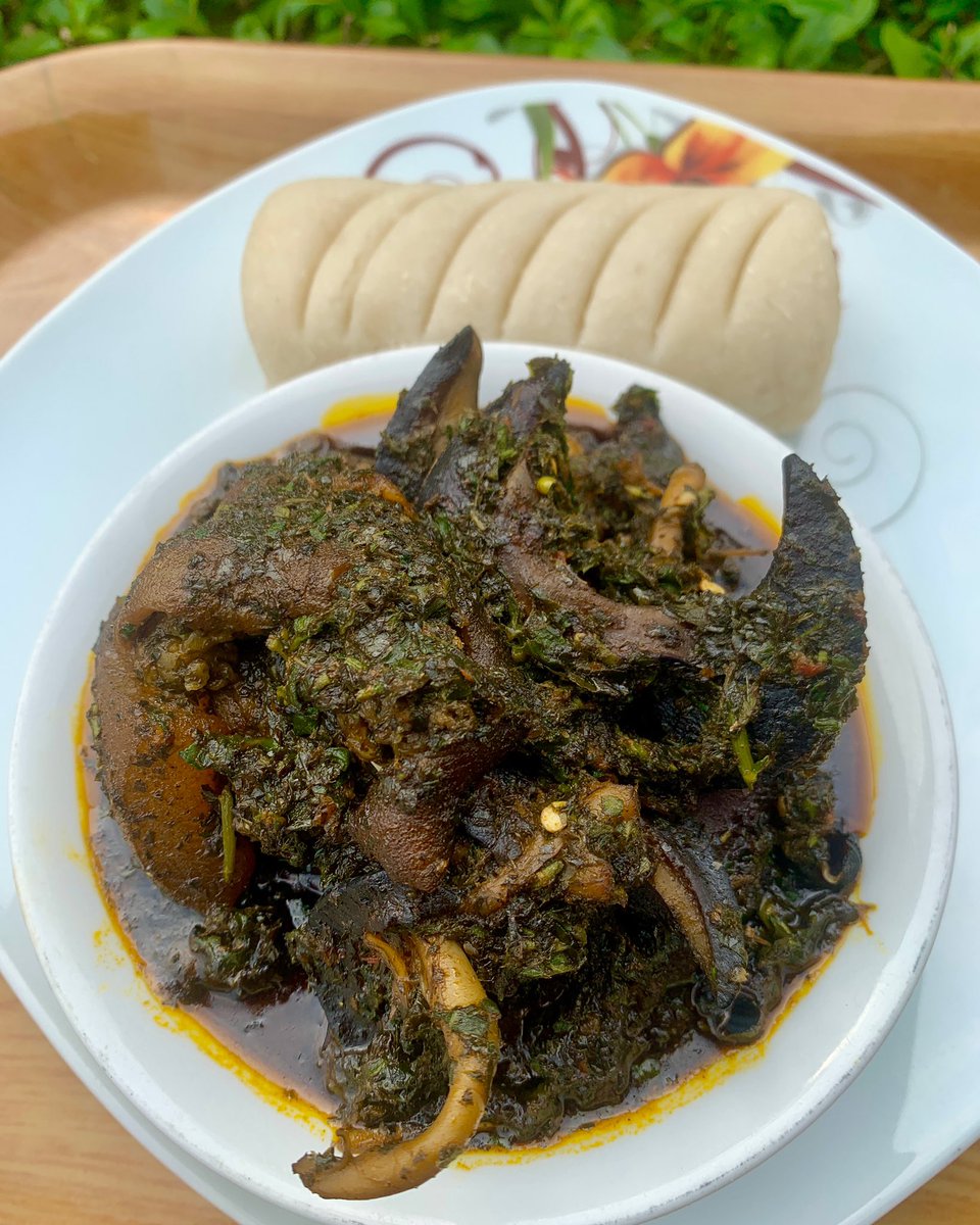 snailyng's tweet photo. Let us use this tasty plate of Big size Snails in Afang soup to wish you a beautiful new week!π€€
-Shop Snaily.
#tasty #crunchy #delicious #eatme #snaillovers #pepperedsnails #afangsoup #snailsauce #foodie #food #snaily #naijafoodie #africanrecipes #foodphotography #eat #discover https://t.co/PV2qxkmuYs
