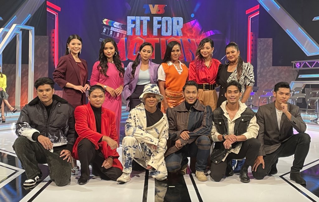 tv3malaysia's tweet photo. #FitForAction sebuah program pertandingan realiti baharu yang berkonsepkan cabaran lakon - layar dan fizikal untuk mencari pelakon lelaki dan pelakon wanita versatilΒ Malaysia β¨ https://t.co/T9sS7PT0tD