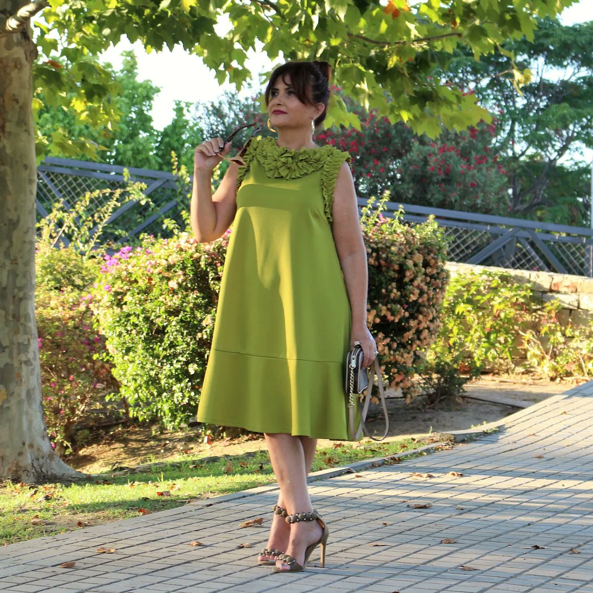 elisacreams's tweet photo. El verde oliva una de las tendencias para este #otoño2022
#FelizSemana #stylewe
#fashion #Tendencias #dress #moda #colorpantone #Fashionista #Fashionable #fashionstyle https://t.co/BkVHbmlWjF