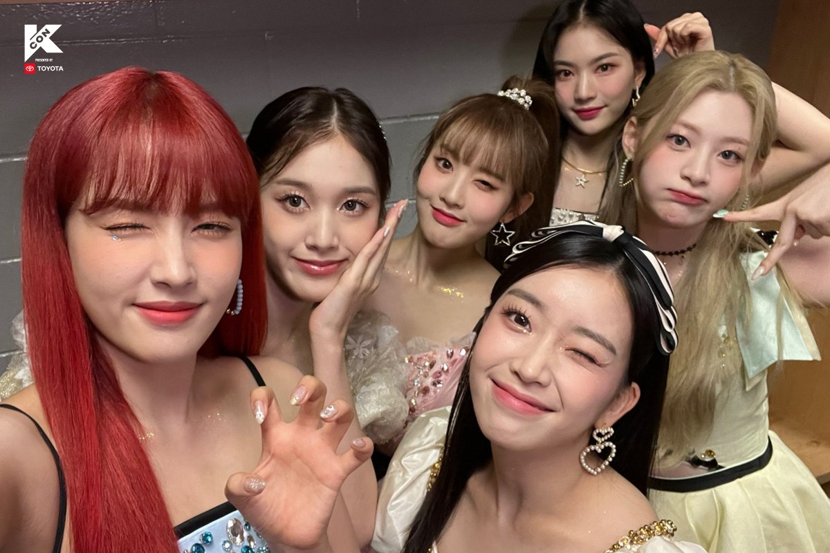 kconusa's tweet photo. HEART IS BEATING FASTER AND FASTER💞 WITH @STAYC_official

Feels like still in KCON...☁️

#KCON #KCONUSA #KCON2022LA https://t.co/uODQcWOu1U