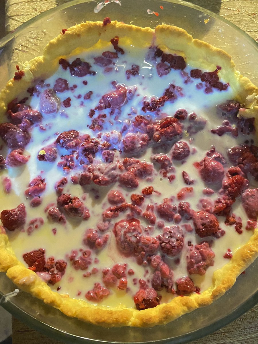 ArriagadaConsu's tweet photo. Mi mami me hizo mi tarta favorita 🥺🥰💓 la amoooo #mom #fav https://t.co/2CV5MaXYBQ